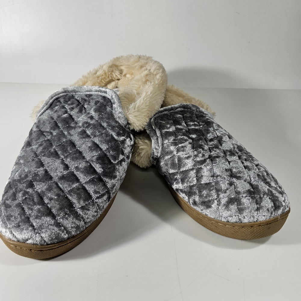Steve Madden Wake up Flat Slip on Womens Fury Silver Slippers Size 7-8